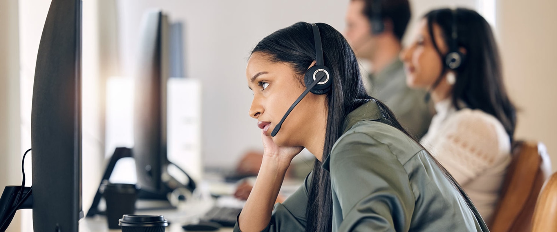 Is a call center a high stress job?