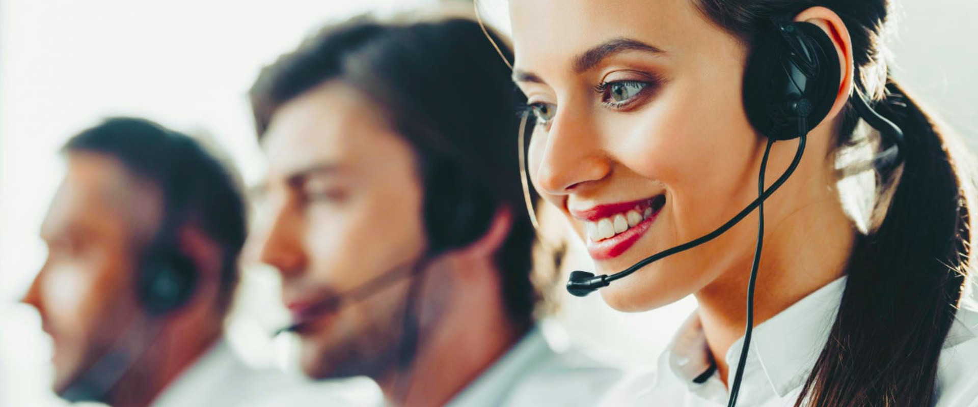 Lower Overhead Costs: How a Virtual Call Center Can Save You Money
