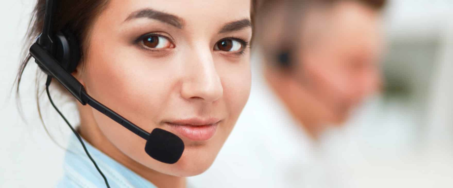 What makes you qualified in a call center?