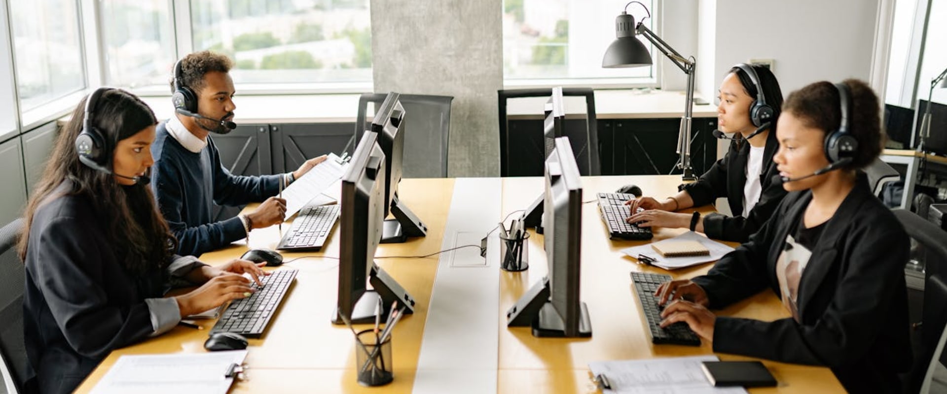What are the requirements for a call center?