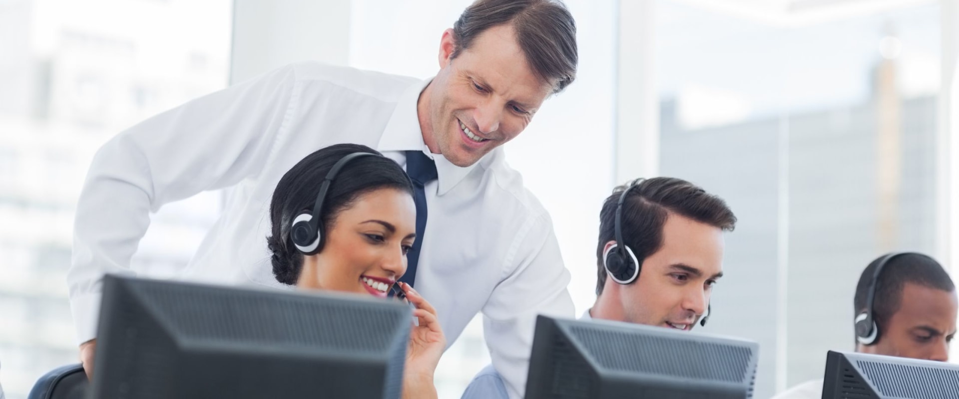 What are the skills required for a call center?
