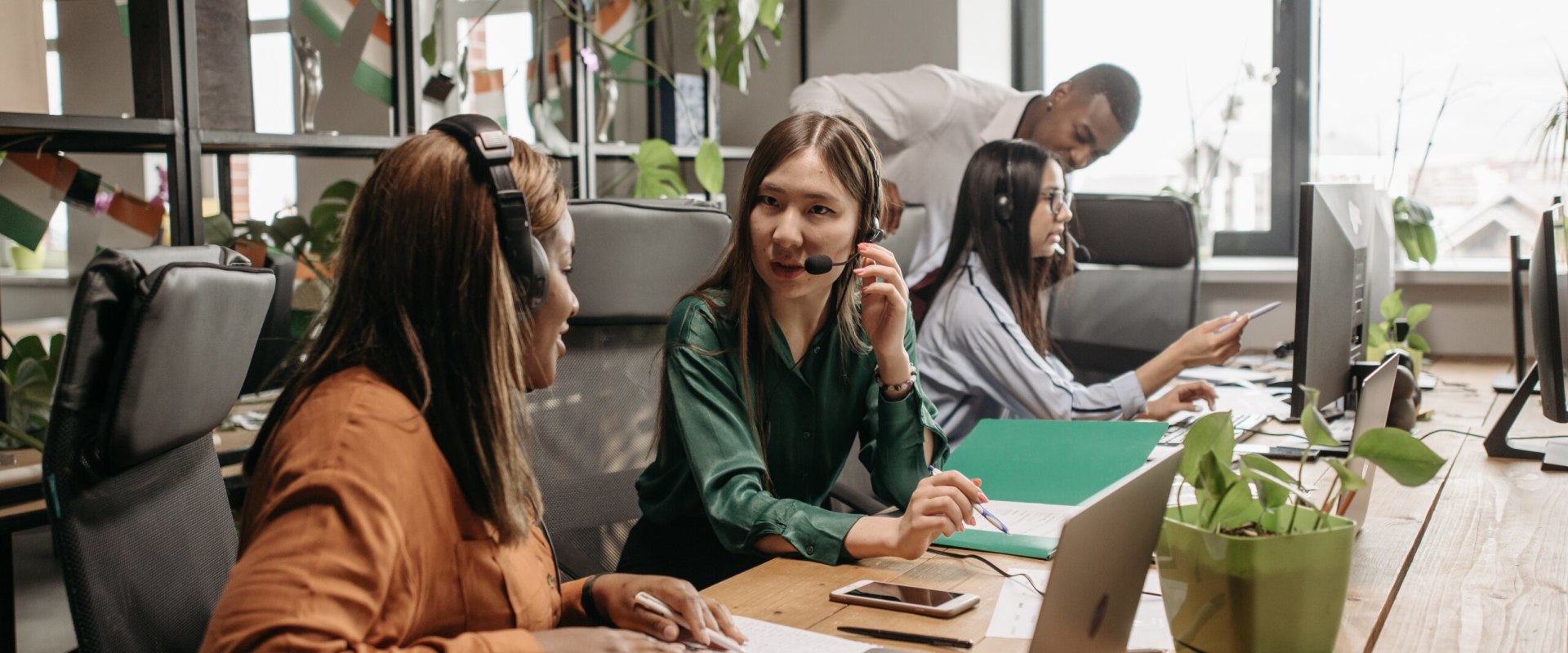 Do you need experience to work in a call center?