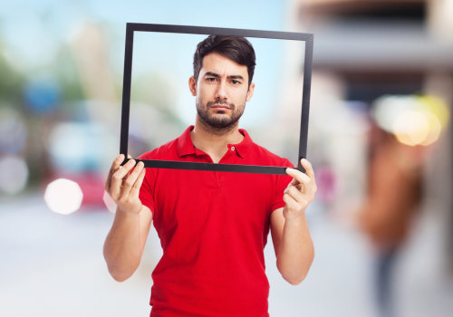 How to professionally introduce yourself in an interview?