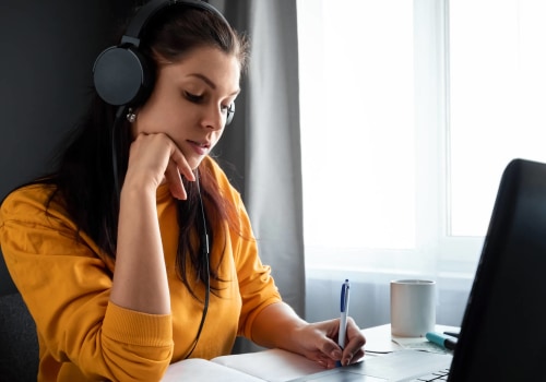 How does working at a call center work?